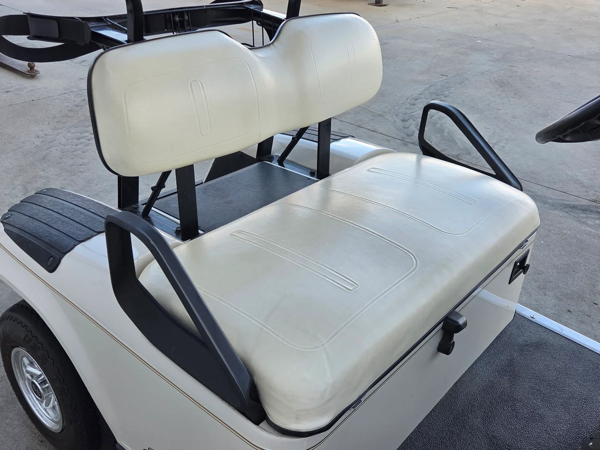 2004 E-Z-GO TXT photo 10