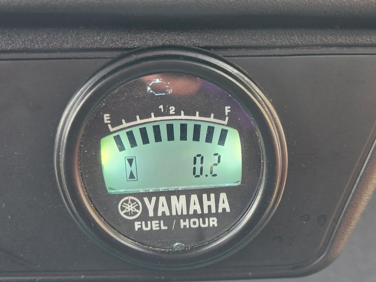 2027 Yamaha Drive QuieTech EFI photo 17