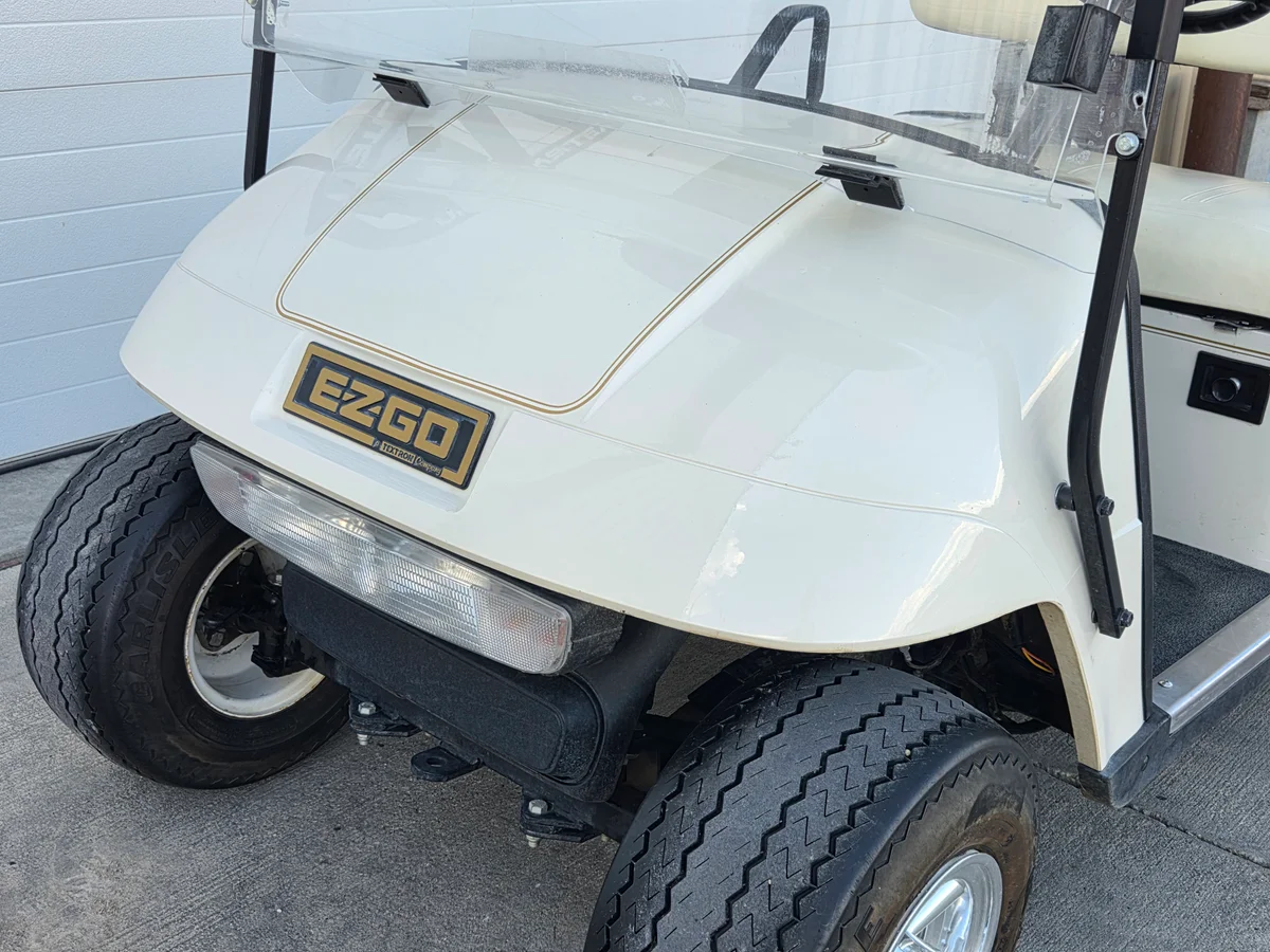 2004 E-Z-GO TXT photo 5