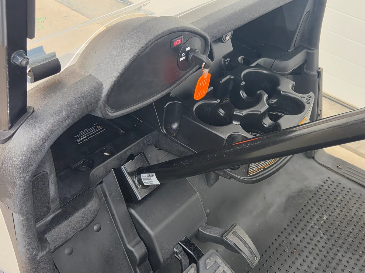 2023 E-Z-GO Freedom photo 11