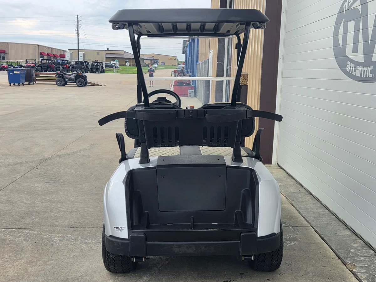 2023 E-Z-GO Freedom photo 7