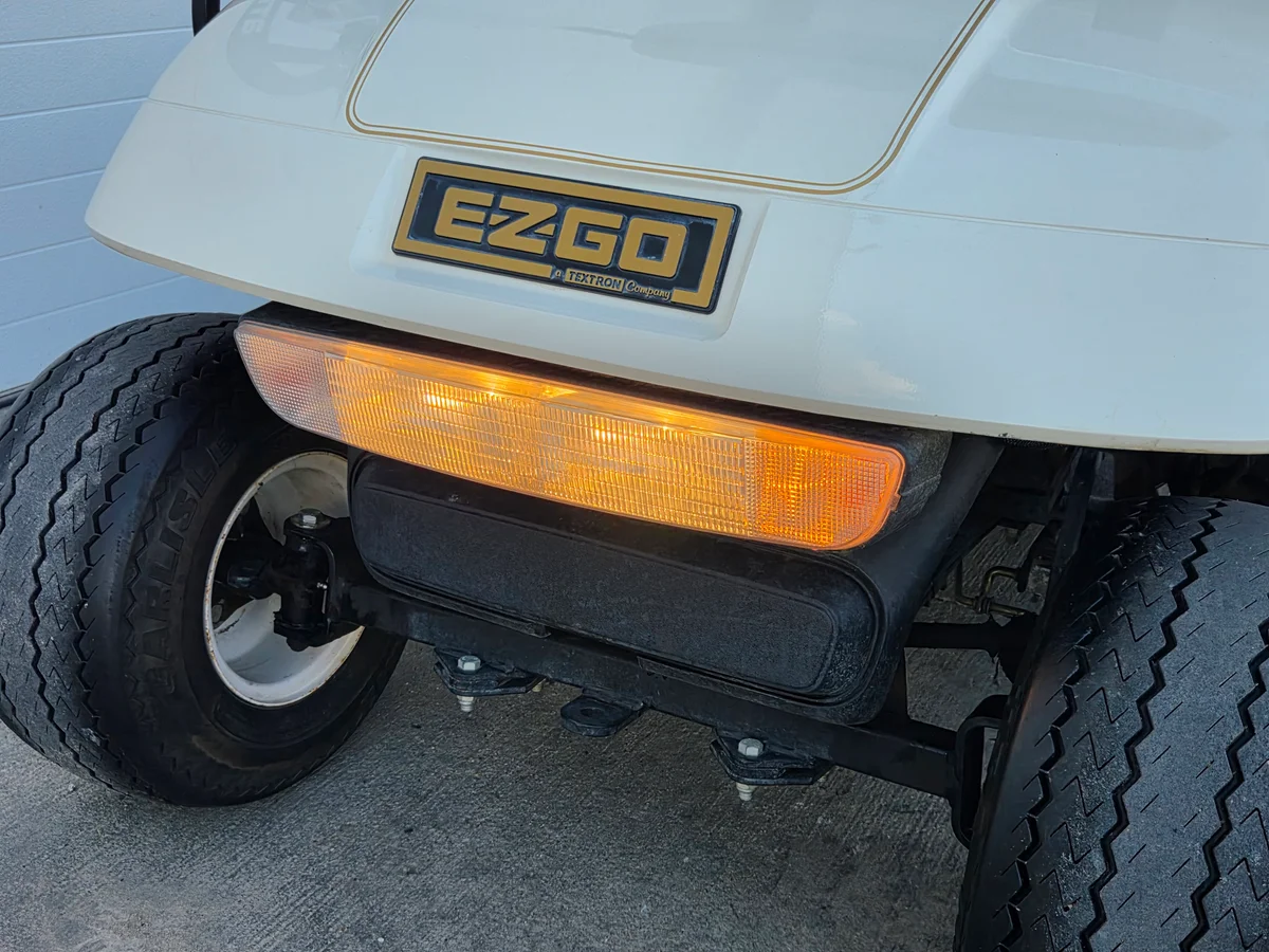 2004 E-Z-GO TXT photo 6