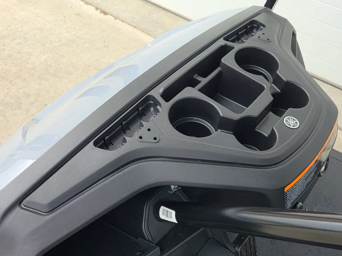 2027 Yamaha Drive QuieTech EFI photo 11