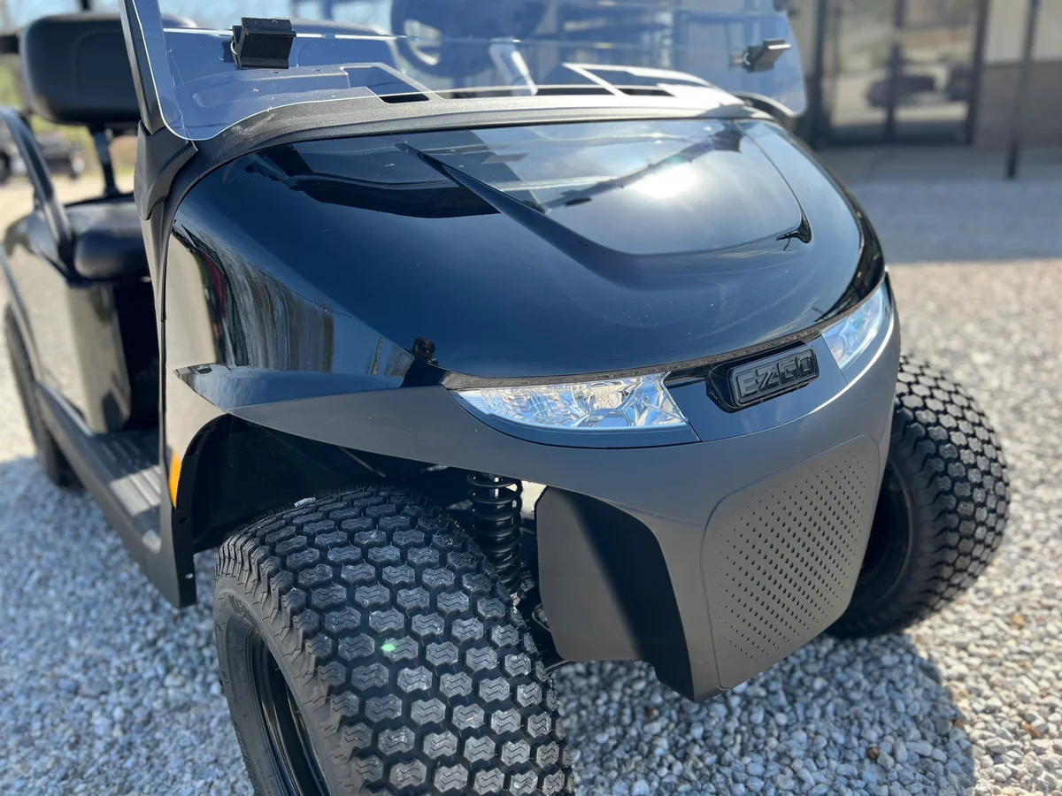 2026 E-Z-GO RXV 2 Valor S 48V photo 2