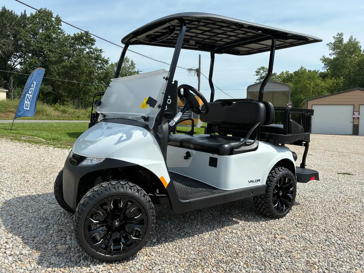 2026 E-Z-GO RXV 4 Valor S EX1 Sport photo 4