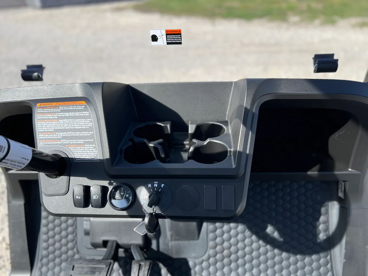 2026 E-Z-GO RXV 4 Valor S+ 48V photo 6