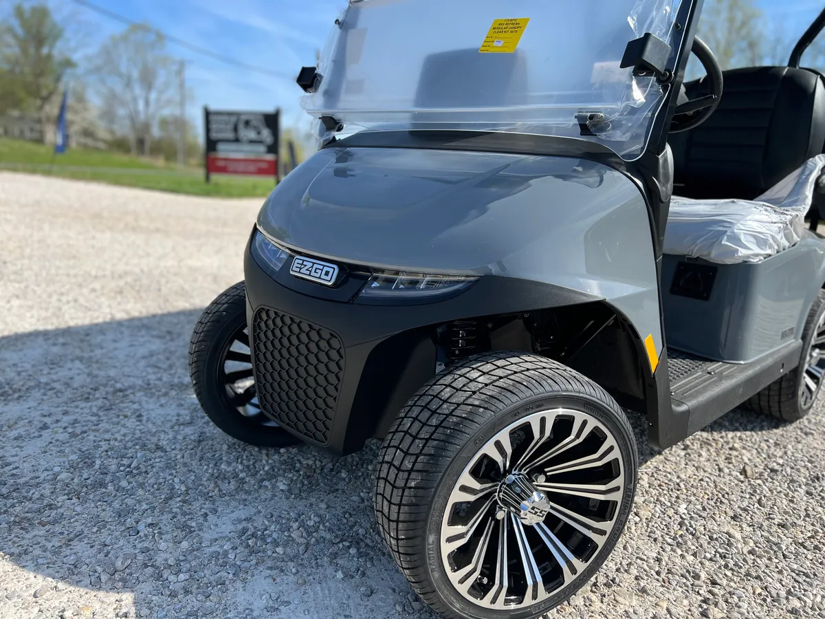 2026 E-Z-GO RXV 4 Touring ST ELiTE Lithium photo 6