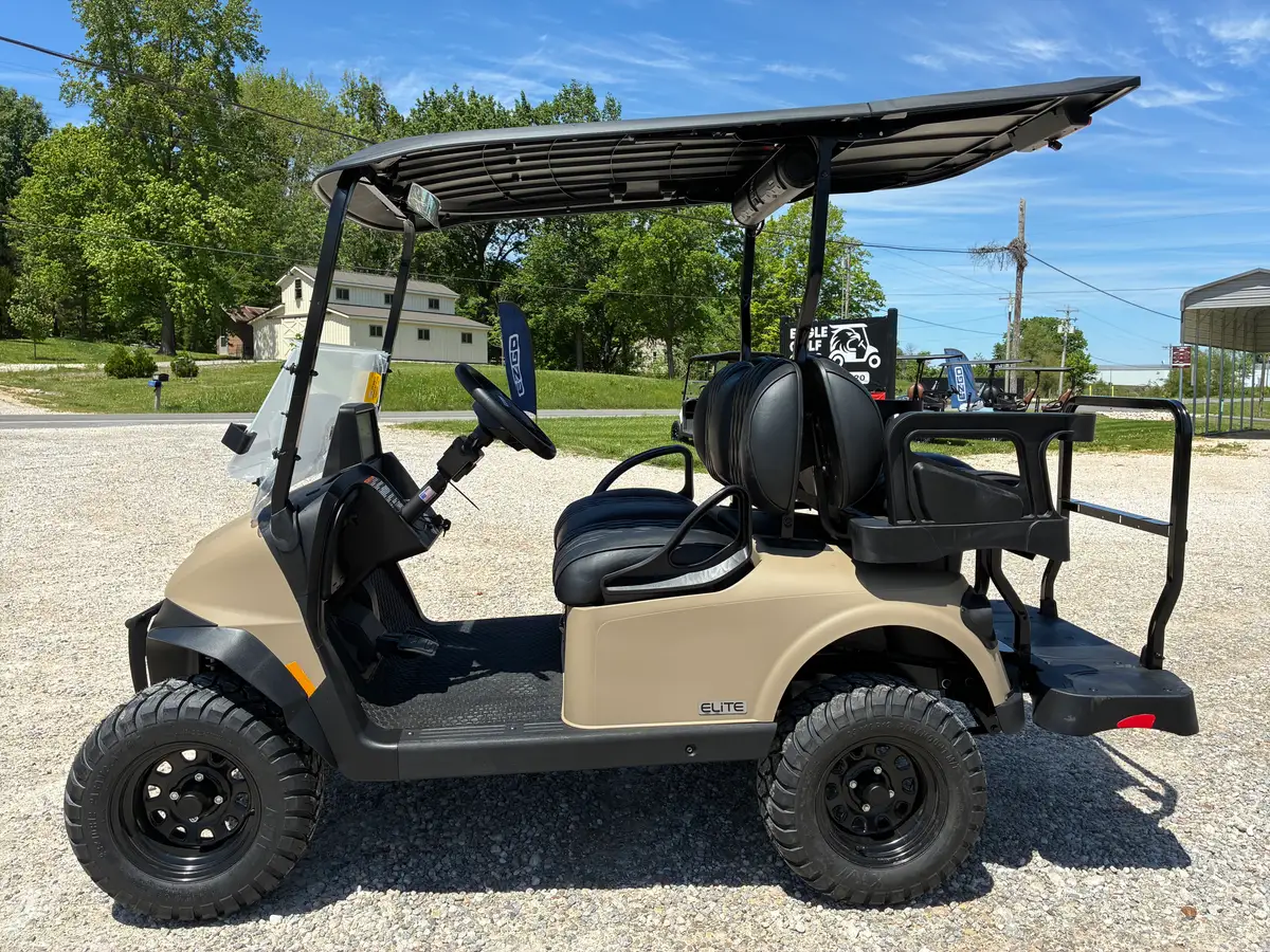 2026 E-Z-GO RXV ELiTE Lithium photo 2