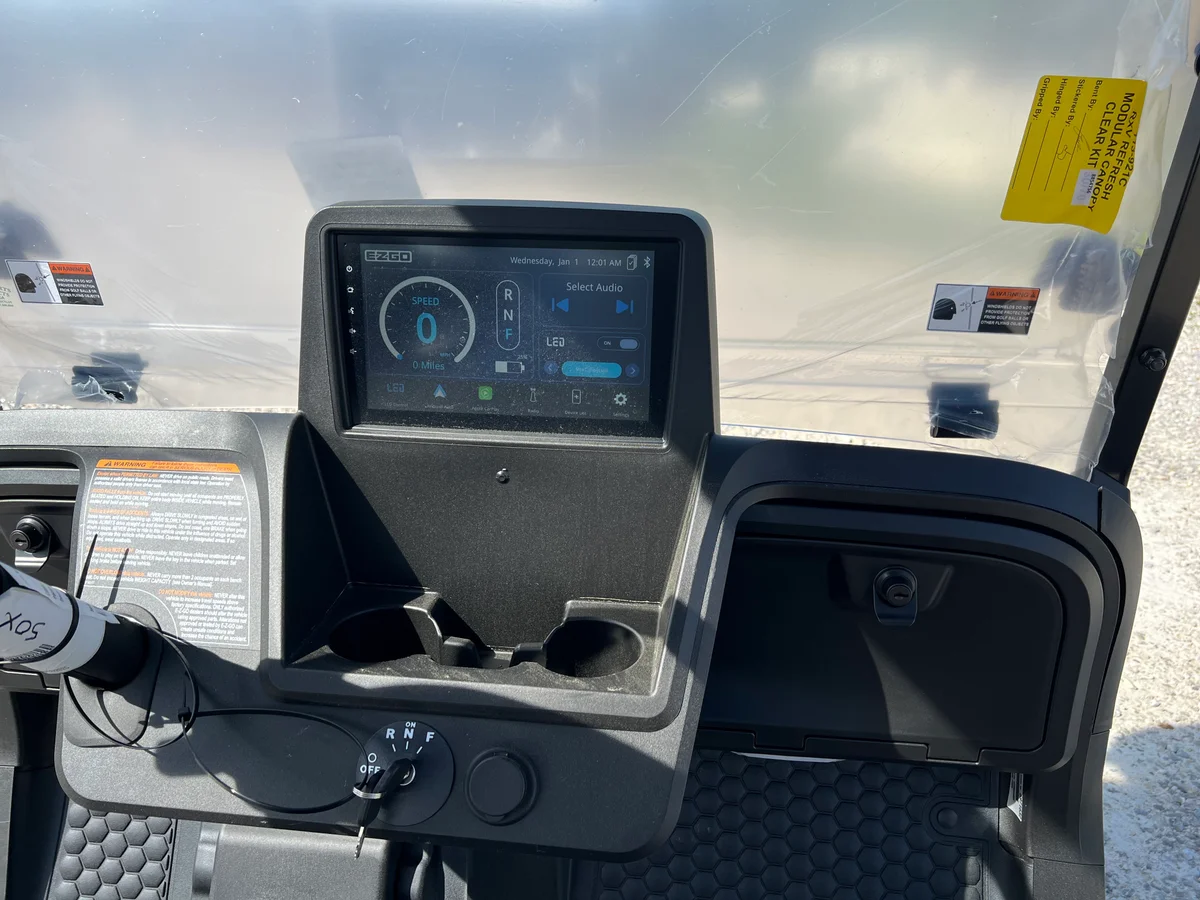 2026 E-Z-GO RXV 4 Touring ST ELiTE Lithium photo 6