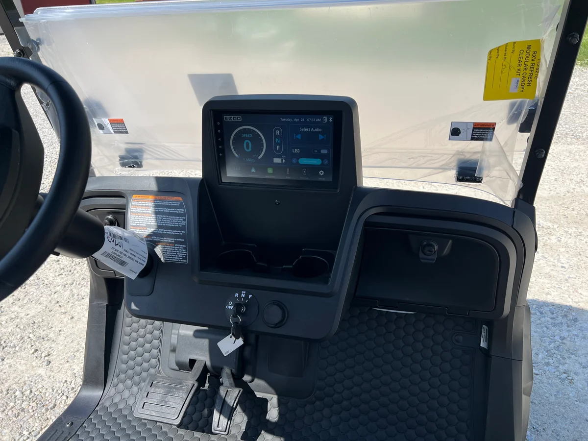 2026 E-Z-GO RXV ELiTE Lithium photo 5