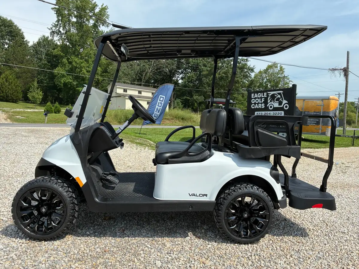 2026 E-Z-GO RXV 4 Valor S EX1 Sport photo 2