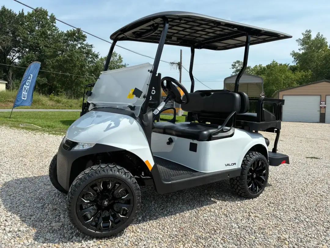 2026 E-Z-GO RXV 4 Valor S EX1 Sport photo 1