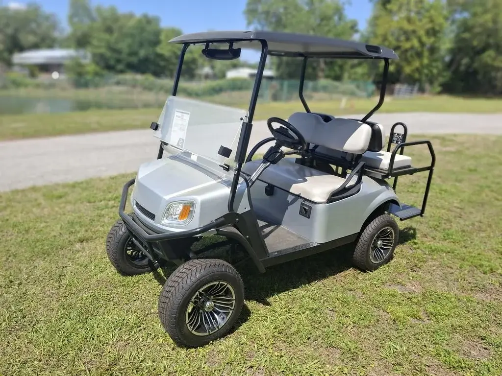 2022 E-Z-GO Freedom photo 1