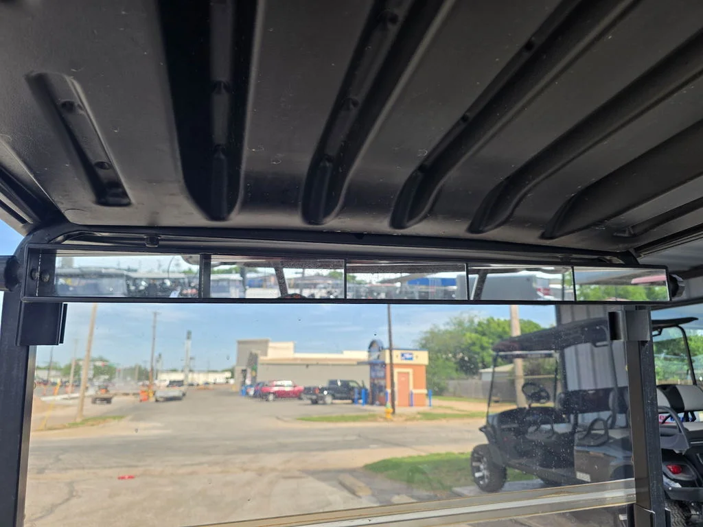 2018 E-Z-GO RXV photo 6