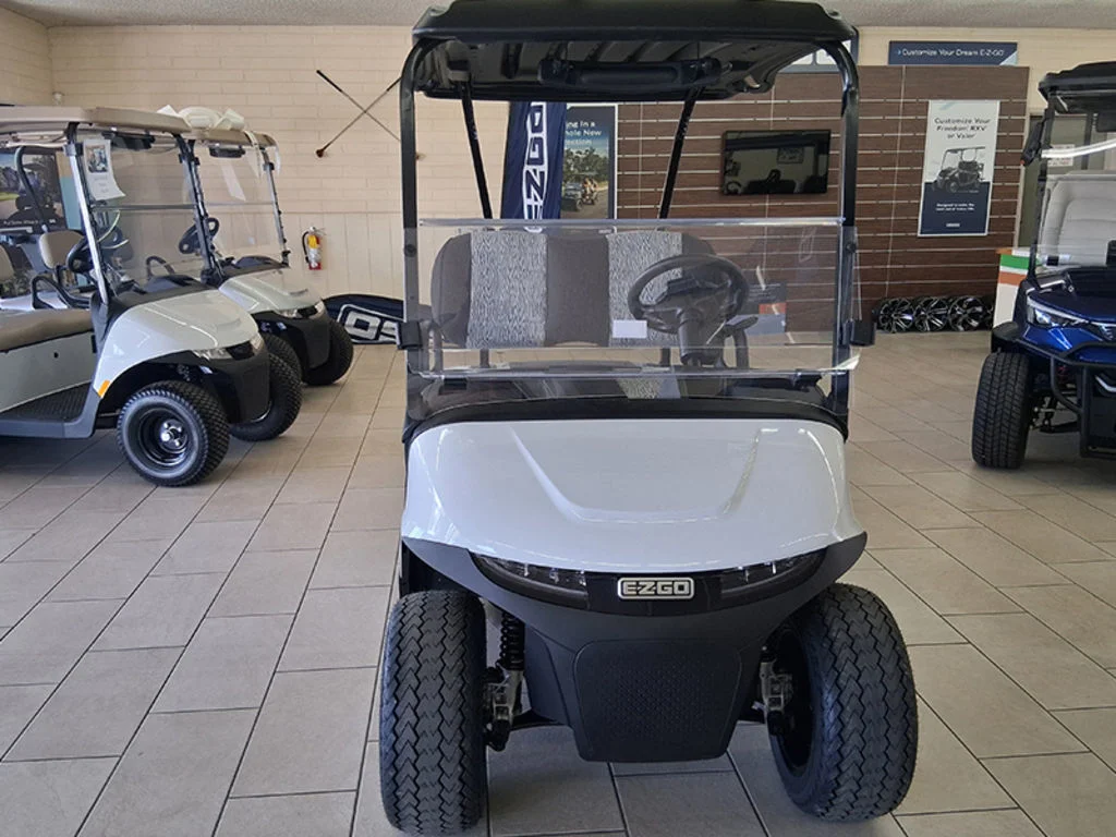 2026 E-Z-GO RXV photo 2