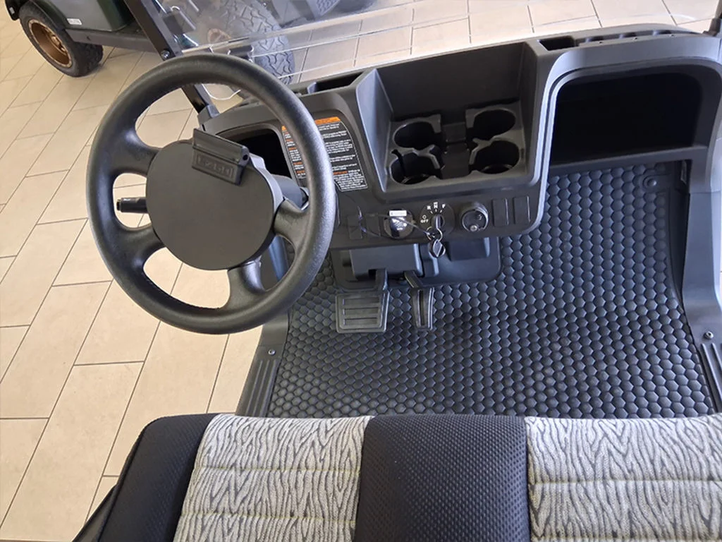 2026 E-Z-GO RXV photo 15