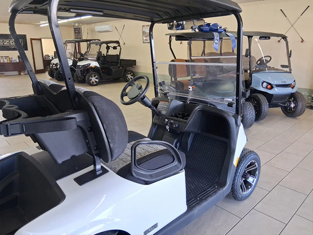 2026 E-Z-GO RXV photo 13