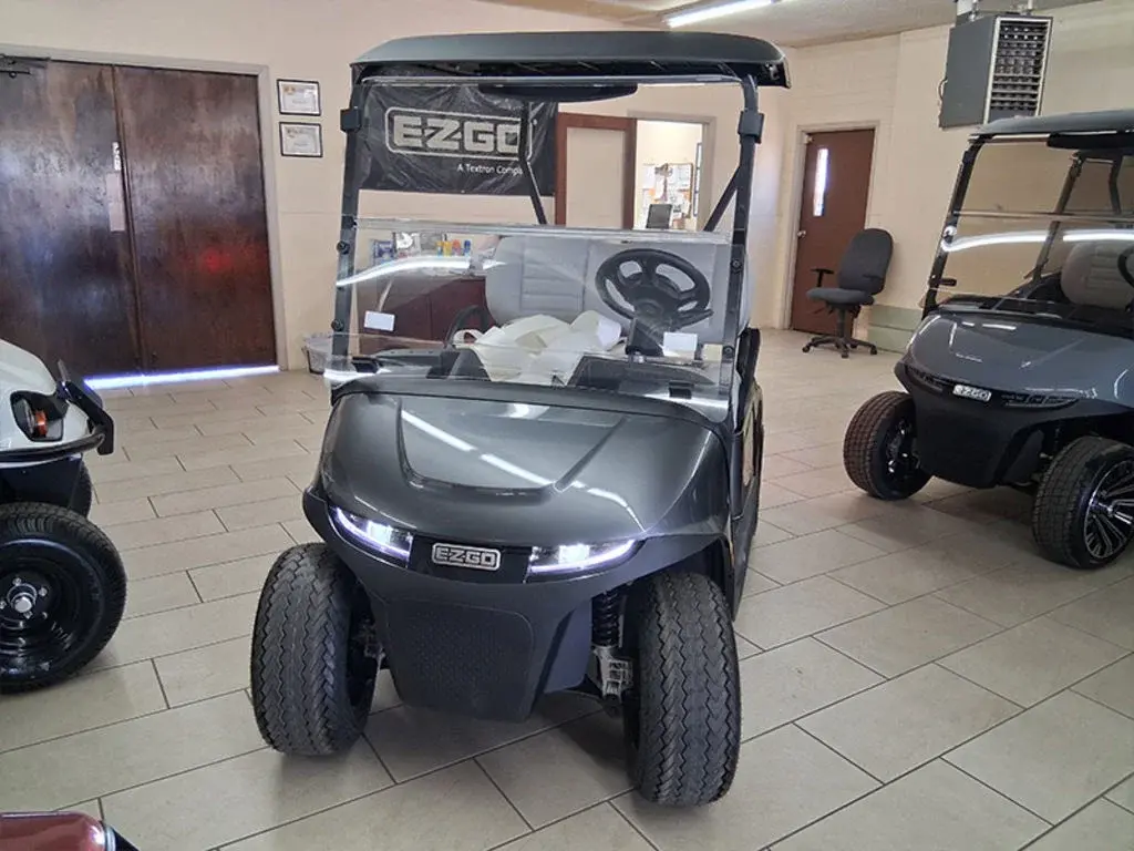 2026 E-Z-GO Freedom photo 3
