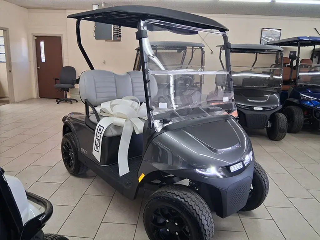 2026 E-Z-GO Freedom photo 9