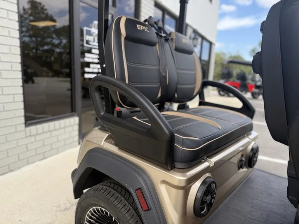 2025 Epic Carts E40 photo 4