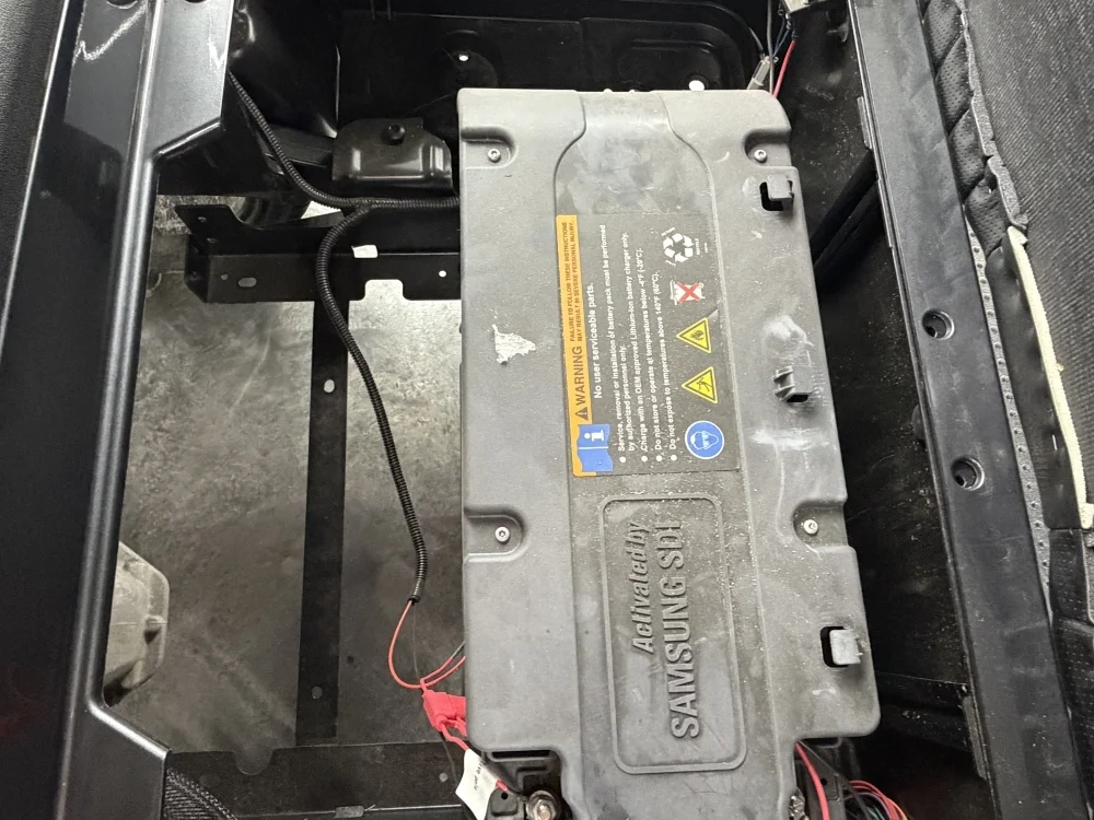 2020 E-Z-GO RXV photo 7