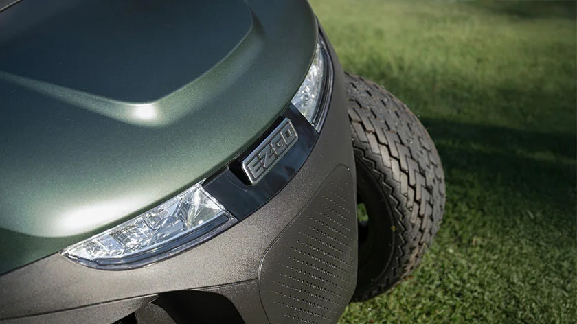2027 E-Z-GO RXV 2 Valor S 13.5-hp Gas photo 5