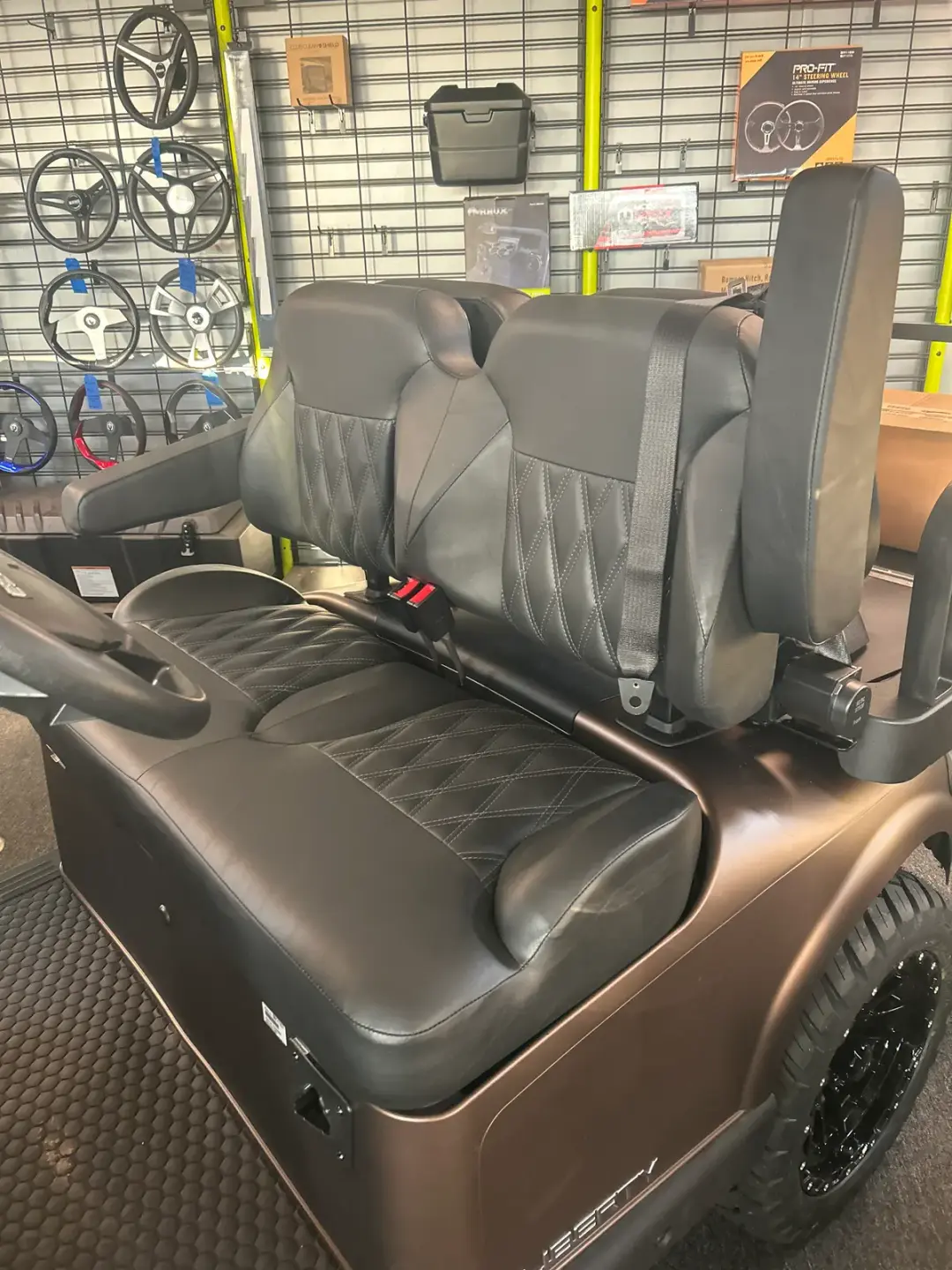 2027 E-Z-GO Liberty photo 11