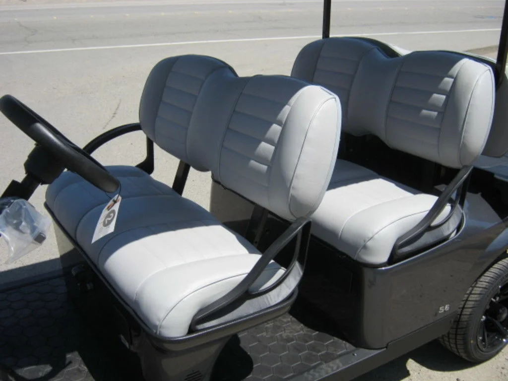 2023 E-Z-GO Express photo 6