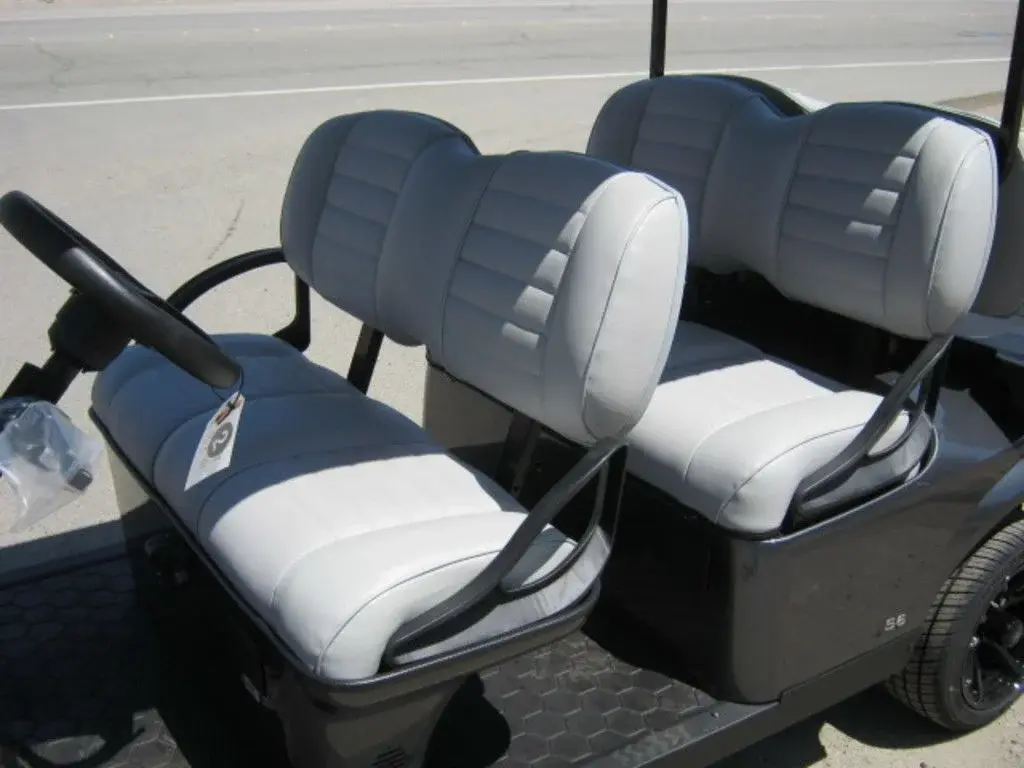 2023 E-Z-GO Express photo 6