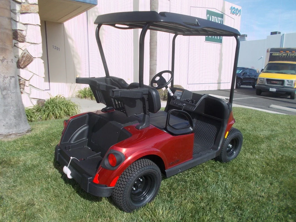 2025 E-Z-GO Valor photo 3