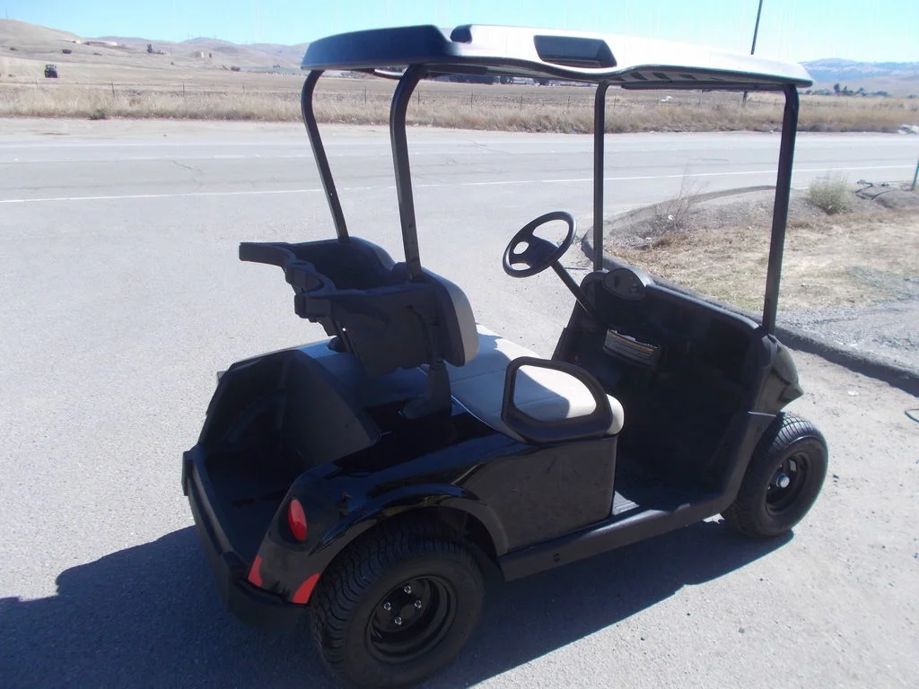 2023 E-Z-GO Valor photo 3