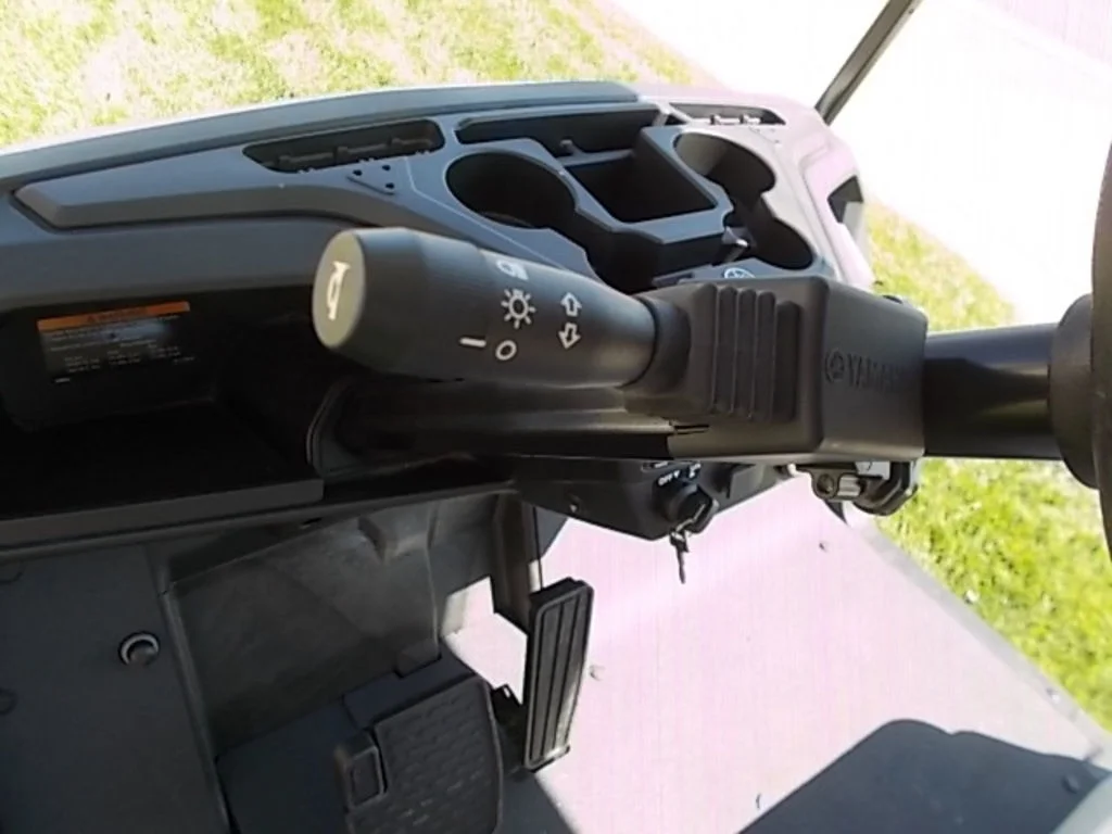 2025 Yamaha Drive2 Concierge® 4 Powertech AC photo 6