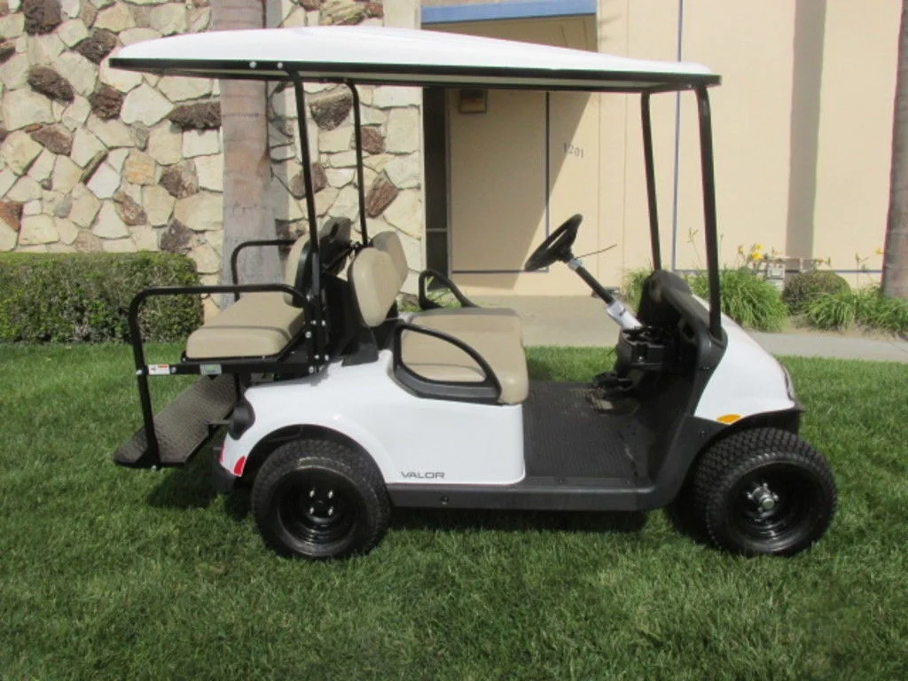 2023 E-Z-GO Valor photo 2