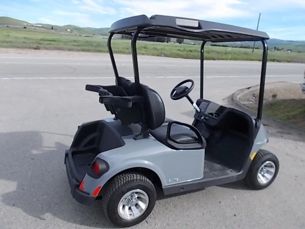 2026 E-Z-GO RXV 2 Valor S + 48V Platinum photo 3