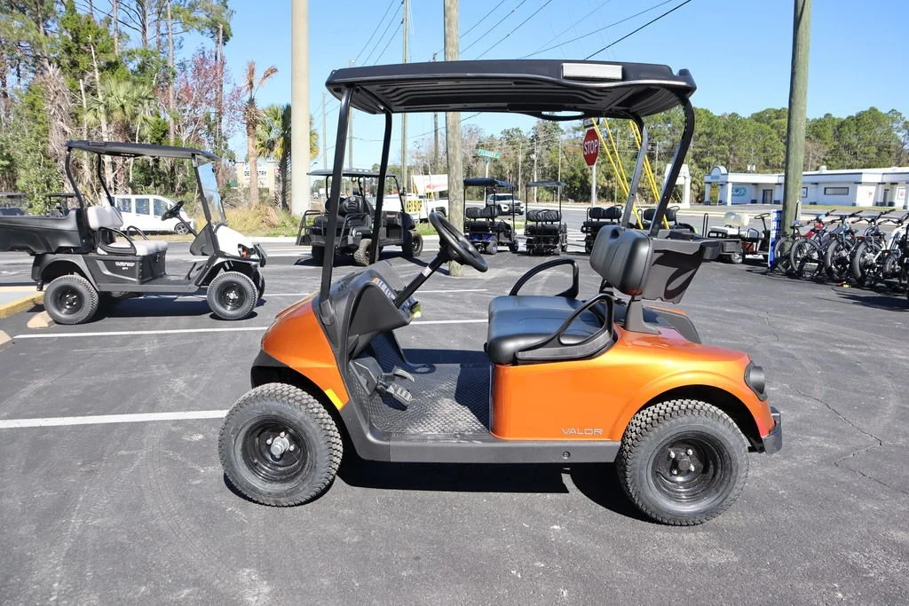 2024 E-Z-GO Valor photo 5