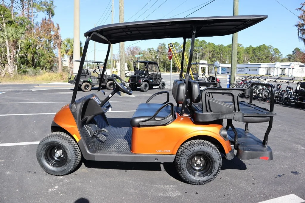 2024 E-Z-GO Valor photo 5