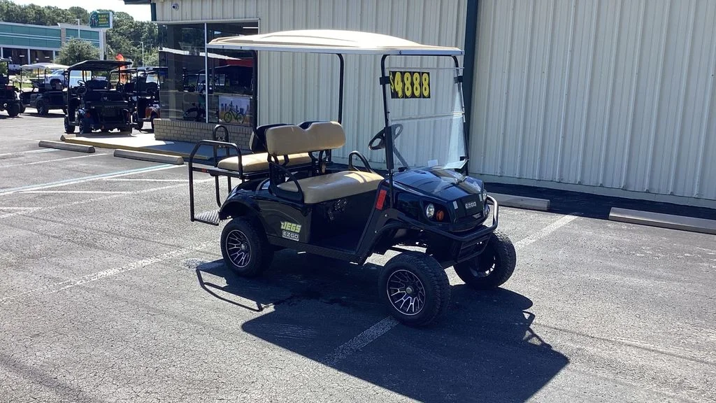 2017 E-Z-GO HAULER photo 7