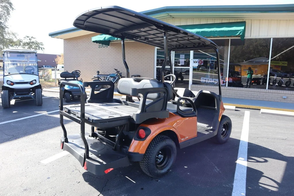 2024 E-Z-GO Valor photo 8