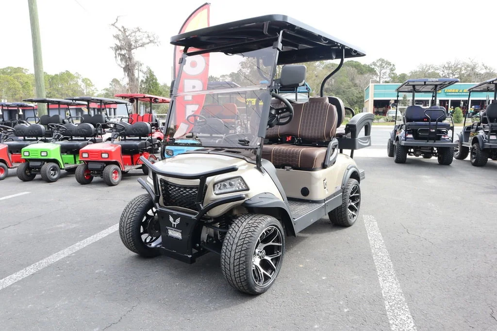 2025 Honor LSV 2+2 photo 4