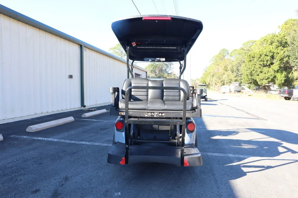 2026 E-Z-GO RXV ELiTE Lithium photo 7