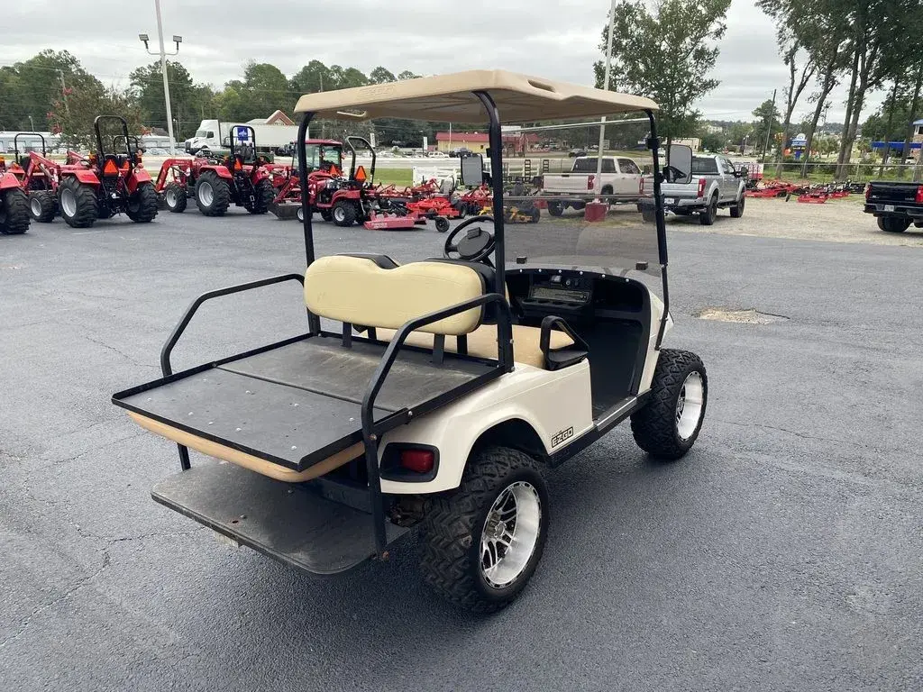 2010 Ez Go TXT 48 Volt Lithium photo 4