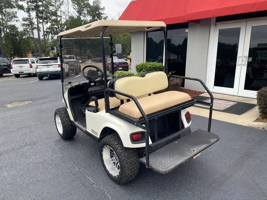 2010 Ez Go TXT 48 Volt Lithium photo 3