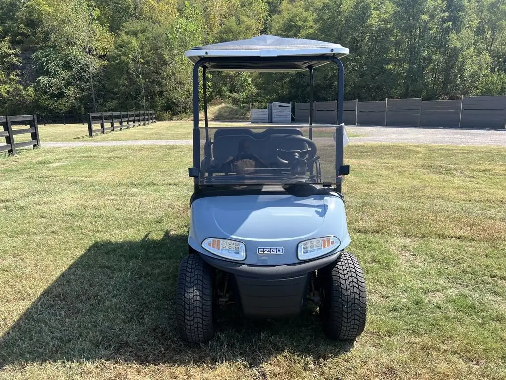 2021 E-Z-GO RXV photo 7