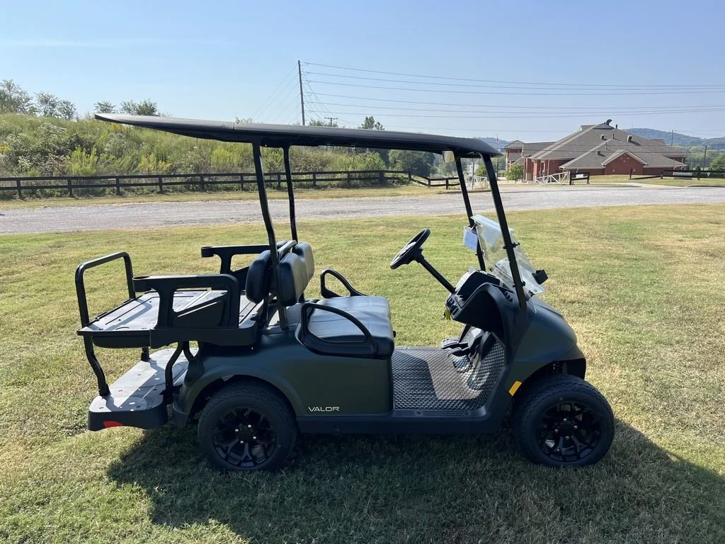 2027 E-Z-GO RXV 4 Valor S + 13.5 Gas Matte Green photo 6