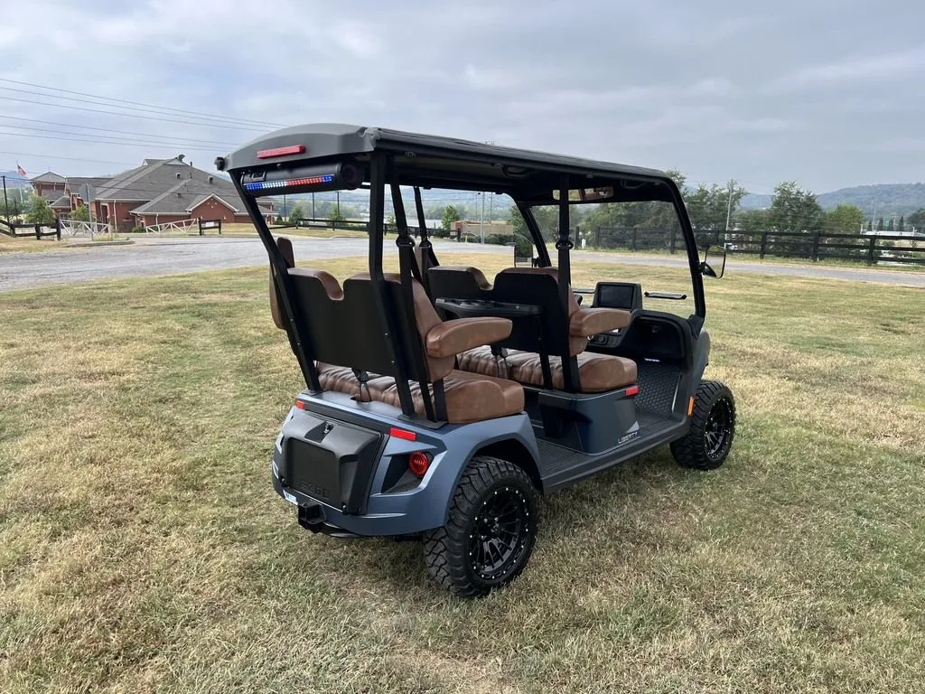 2027 E-Z-GO Liberty photo 5