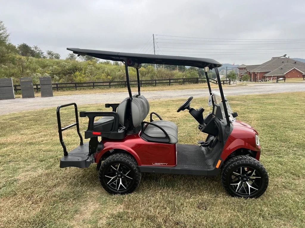 2027 E-Z-GO Liberty photo 6