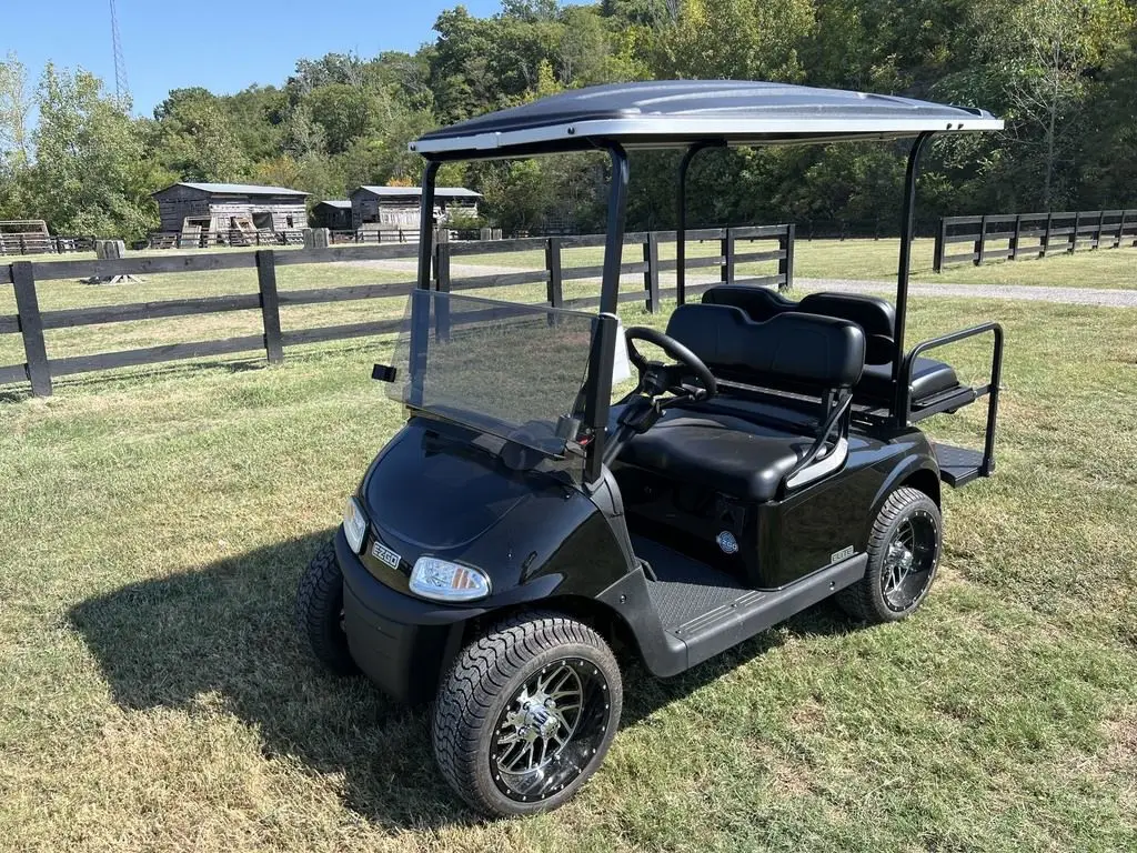 2021 E-Z-GO RXV photo 1