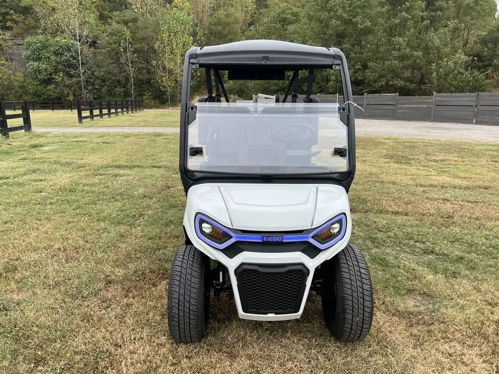 2027 E-Z-GO Liberty photo 8