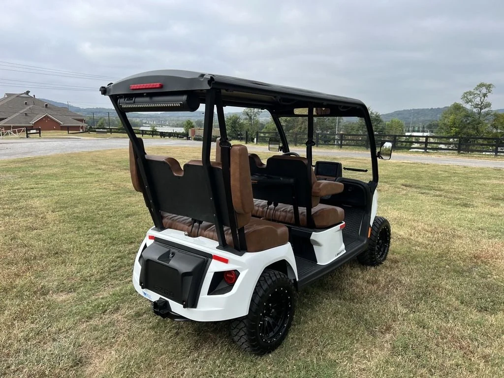 2027 E-Z-GO Liberty photo 5