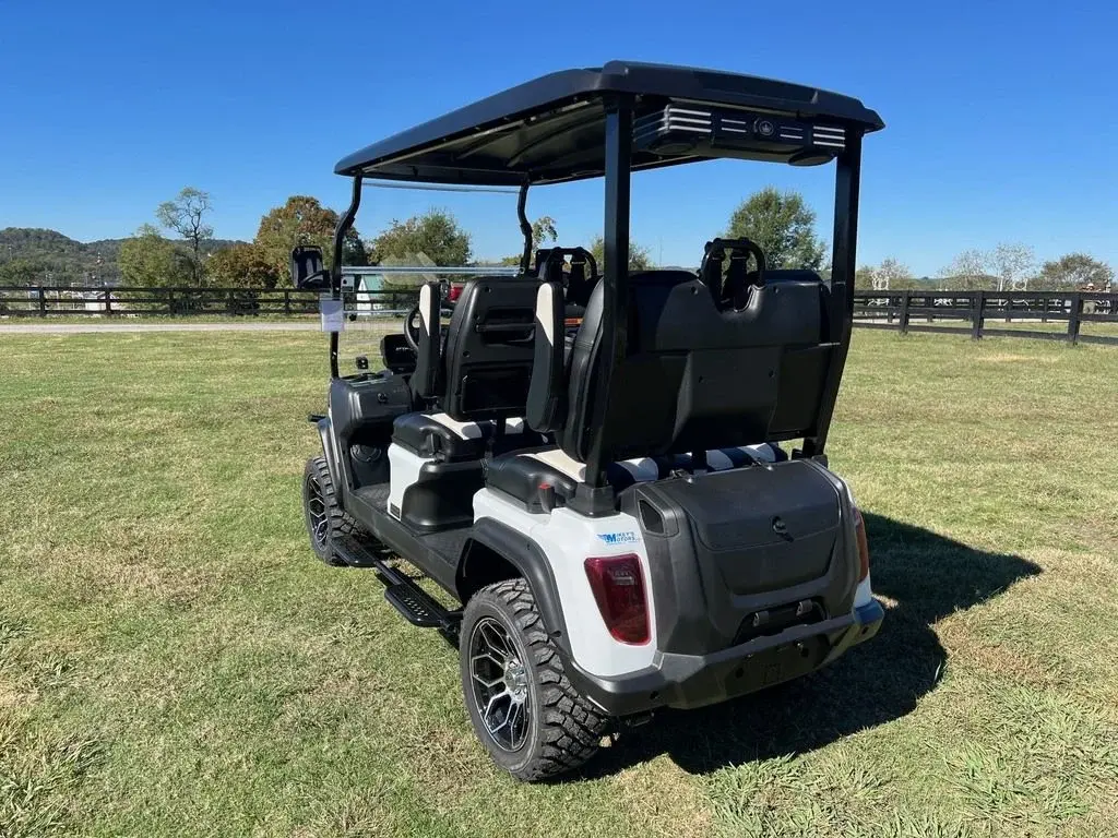 2027 Evolution D5 Maverick photo 3